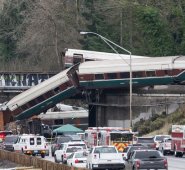 Entre las víctimas fatales no figuran conductores de la transitada autopista Interestatal 5. AFP