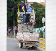 El canal Bogotá con avenidas 5 y 6 está engalanado con este duo presidencial colombo-venezolano. Luis Alfredo Estévez