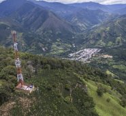 La compañía Claro tiene un plan para llegar con la tecnología 4G a más áreas de la región Archivo La Opinión