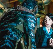 El filme cuenta una historia de amor entre una limpiadora muda y una criatura anfibia guardada en un tanque de agua en una instalación militar de Estados Unidos en plena Guerra Fría. Internet | Referencial