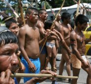 Los barí piden que todos los grupos armados ilegales salgan de su territorio, ya que ven afectados sus derechos humanos y temen la llegada de nuevas amenazas. Archivo La Opinión