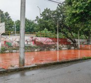 La cancha del barrio Santa Clara, en Los Patios, debe ser reubicada por la construcción del puente Benito Hernández. Archivo