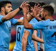 A los 10 minutos llegó la apertura del marcador con un penal ejecutado por Suárez. Colprensa