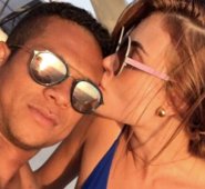 Fredy Guarín y la presentadora Sara Uribe. TV&Novelas