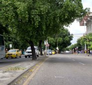 Los presupuestos de la obra ya están listos, pero para algunos el proyecto no es una prioridad, dado que el estado de la vía y su transitabilidad es apropiada, contrario a lo que ocurre en la Terminal. Alfredo Estévez / La Opinión