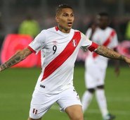 Paolo Guerrero, capitán de la selección de Perú. AFP