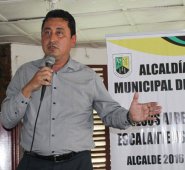 Los trabajos de reparación del puente sobre el río Tibú son solo pañitos de agua tibia, según el alcalde. Archivo