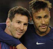 Messi y Neymar, han firmado un contrato de dos años con Mastercard para ser los "capitanes" de esta campaña. Internet