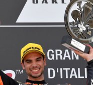 El piloto español Jorge Lorenzo (Ducati) logró ayer imponerse en un GP de Italia en el que partía como favorito el legendario Valentino Rossi (Yamaha).
 AFP