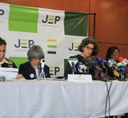 La petición de HRW sobre la JEP está incluida en un memorial presentado en calidad de "amicus curiae" (amigos de la corte) enviado a la Corte Constitucional. Colprensa