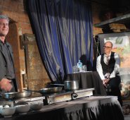 El chef Anthony Bourdain recibió en 2013 el premio Peabody por "expandir nuestro paladar y horizontes en igual medida". AFP