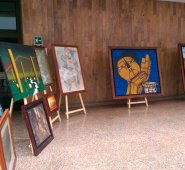 Pinturas en óleo de diferentes artistas cada una avaluada entre 25.000 y 30.0000 dólares. Colprensa