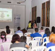 En la Biblioteca Pública Julio Pérez Ferrero se presentaron los proyectos. Alfredo Estévez / La Opinión