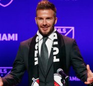 Beckham, de 43 años, recibirá el premio en Mónaco a finales de año. AFP