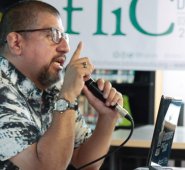 Un recorrido por la novela gráfica propuso el escritor Óscar Pantoja, invitado a la Fiesta del Libro de Cúcuta.
 Mario Franco