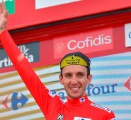 A falta de la etapa decisiva del sábado, Yates aventaja en 1:38 a Valverde y en 1:15 a Kruijswijk. AFP