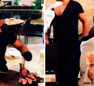 El chef turco Nusret Gökçe atendió en su afamado restaurante en Estambul al presidente de Venezuela, Nicolás Maduro, quien fue a cenar allí en compañía de su esposa Cilia Flores. Cortesía