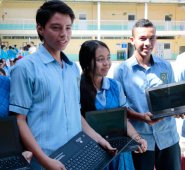 Cerca de 200 instituciones recibieron los equipos de cómputo. Cortesía