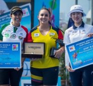 Sara López -centro-, la mejor arquera. World Archery