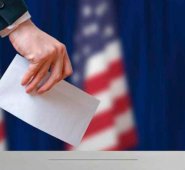 La votación tendrá lugar dos años después de la elección nacional en la que, según funcionarios de inteligencia, agentes rusos investigaron registros de votantes en al menos 20 estados y accedieron a ellos en al menos a uno. Internet