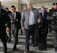 Además llamó a consultas a la encargada de Negocios del Ecuador en Venezuela. AFP