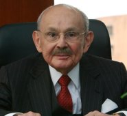 Estuvo casado con Irma Fenwarth Andrade, con quien tuvo cinco hijos. Colprensa