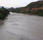 Hacia la descontaminación de este afluente.  Archivo