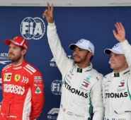 El piloto británico alcanzó la 82 pole de su carrera. AFP