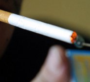 Actualmente en el mundo se presentan 1,8 millones de casos nuevos anualmente de cáncer de pulmón, de los cuales mueren 1,6 millones al año. Colprensa