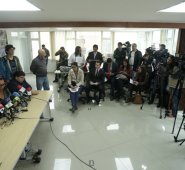 Los líderes estudiantiles hablaron a los medios de comunicación sobre la marcha de este miércoles. Colprensa