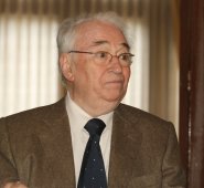 “Belisario buscó y firmó la paz con el M-19. Lo hizo con sinceridad. No sé si detenerlo a usted era legal; que lo torturaran fue una infamia. Una infamia que, estoy seguro, no ordenó Belisario Betancur”, indicó el escritor Héctor Abad Faciolince. Archivo