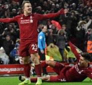 Xherdan Shaqiri y Roberto Firmino. Archivo