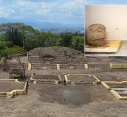 El recinto de 12 metros de largo por 3,5 de altura está compuesto por dos altares de sacrificio, tres esculturas en piedra volcánica y diversos elementos arquitectónicos. @INAHmx