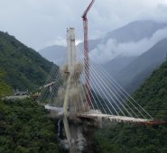 El viaducto se desplomó el 15 de enero y ocasionó la muerte de nueve obreros. Archivo