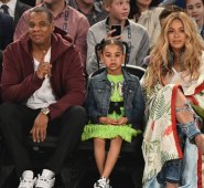 La superestrella conocida por su innovador álbum "Lemonade" dijo que no comerá carne los lunes y que estaba optando por desayunos a base de plantas, mientras que su esposo y magnate del rap, Jay-Z, se comprometió a que dos de sus comidas diarias serían a base de vegetales.  AFP