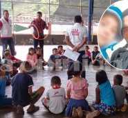 Un chaleco blanco es la medida de protección que utilizan los docentes para evitar ser atacados por los grupos armados ilegales. Cortesía