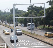 Los conductores aseguran que igualmente son necesarias estas cuatro señalizaciones. Archivo