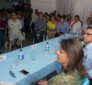 Acompañado por la exsenadora Milla Romero, el representante Juan Pablo Celis y el coordinador del Centro Democrático en Norte, Diego Villamizar, el empresario Iván Gelvez oficializó la inscripción de su precandidatura a la Alcaldía.
 Alfredo Estévez / La Opinión