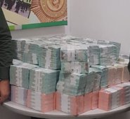 Según la Policía, ese dinero es traído a Colombia para hacerle un proceso que permite reutilizar el papel para falsificar dólares. Policía Nacional