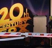 Disney toma el control, entre otros, del estudio 20th Century Fox, que fue una de las "majors" de Hollywood, los canales FX y National Geographic o el 30 % del servicio de suscripción Hulu, con lo que alcanzará el 60 % de la plataforma. AFP