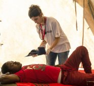 Para el año 2030 habrá un déficit de 121 mil médicos en EE.UU. AFP