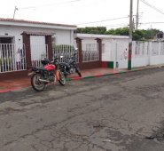 En esta casa de la calle 14 con avenida 10 de La Libertad, ocurrió el hecho. La Opinión