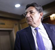 El reporte de la Fiscalía da cuenta que el oro ilícito salía de los yacimientos clandestinos que acaban con los recursos naturales y era comprado por distintos proveedores. Colprensa