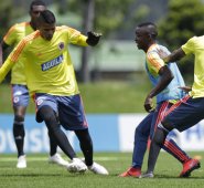 En la sede deportiva de la Federación Colombiana de Fútbol.
 Colprensa