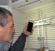 El árbol de temperatura está compuesto por cuatro termómetros. Actualmente el encargado de operarlo es Óscar Alonso Guerrero Ortega. Roberto Ospino