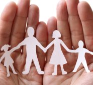 Entre las sugerencias está comparar diferentes opciones, precios y coberturas, revisar las condiciones de la póliza y adquirirlo con entidades autorizadas. Internet