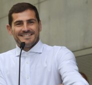 El portero del Oporto agradeció el apoyo y las muestras de cariño que han tenido durante los días que estuvo en el hospital tras un infarto sufrido en un  entrenamiento. AFP