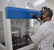 El laboratorio ambiental de Corponor cuenta con equipos de última tecnología que permiten analizar la calidad del agua en máximo dos días.  Cortesía