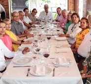 Carlos Flórez, María Inés Celis, Amanda Mejía, Alonso Olivero, Patrocinio Ararat, Alexander Trujillo, Luz Marina Barbosa, Jaime Barajas, Sergio Maldonado, Jorge Maldonado, Carmen Leonor Barajas, Marleny Mafla de Ararat, Sofía Guerra, Jaime Figueroa y Diana Gamboa. Mario Franco