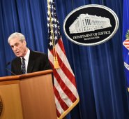 Mueller dijo que, tras detallar al menos 10 posibles actos de obstrucción de la justicia por parte de Trump, no era posible asegurar que el mandatario no cometiera ningún delito. AFP